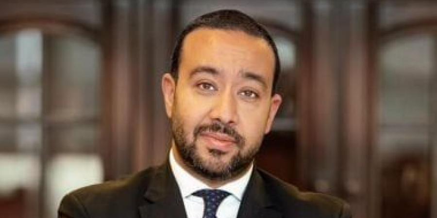 رئيس "المصرية للاتصالات" ينعى والدة النائب أحمد بدوى - عرب فايف