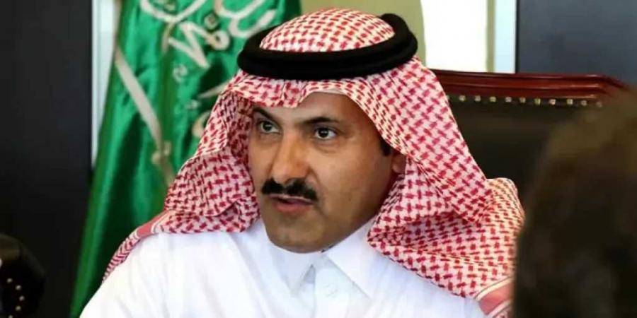 عاجل: السفير السعودي يعلن تقديم السعودية وديعة مالية كبيرة لليمن لصرف الرواتب - عرب فايف