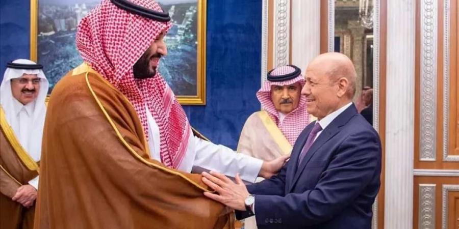 الرئيس العليمي يعلق على إعلان السعودية تقديم وديعة جديدة بنصف مليار دولار لدعم الاقتصادي اليمني - عرب فايف