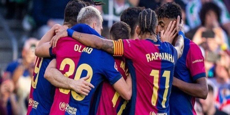 تشكيلة برشلونة أمام أتالانتا في دوري أبطال أوروبا.. فليك يدفع بالقوة الضاربة - عرب فايف