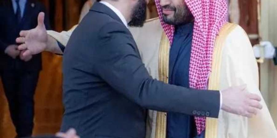 أحمد الشرع في المملكة.. ما سبب اختيار الرئيس السوري السعودية وجهة خارجية أولى بعد توليه رئاسة سوريا؟ - عرب فايف