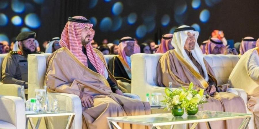 نائب أمير الشرقية يدشن منتدى الاستثمار السعودي البحريني - عرب فايف