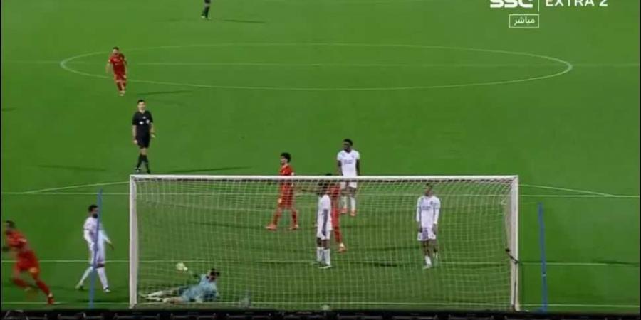 ملخص مباراة القادسية ضد الرائد 2 - 0 في دوري روشن السعودي 2025 - عرب فايف