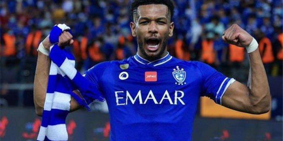 شاهد.. جماهير الهلال تصالح البليهي بهتافات عالية - عرب فايف