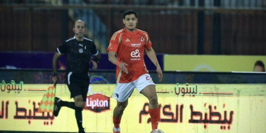 عاجل.. نجم الأهلي يغيب عن مباراة الزمالك في القمة للإيقاف - عرب فايف