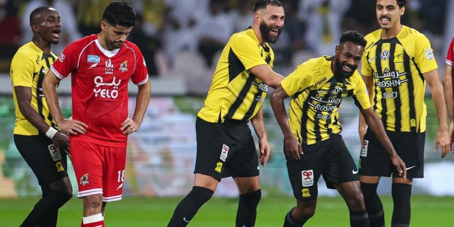 الاتحاد يعزز صدارته لدوري روشن برباعية أمام الوحدة - عرب فايف