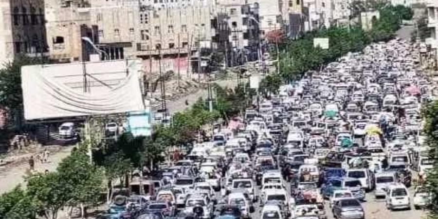 جماعة الحوثيين تعلن استعدادها لفتح الطريق الرئيسي بين تعز والحوبان على مدار 24 ساعة - عرب فايف