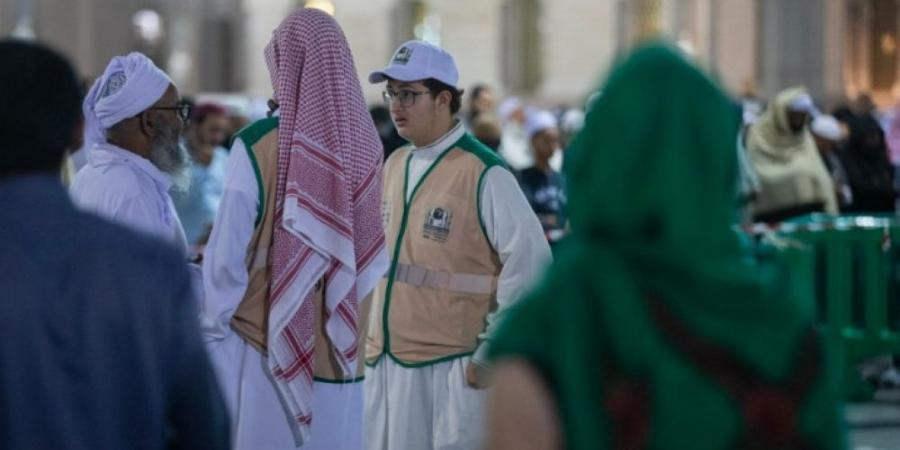 خلال شهر رمضان.. فتح باب التطوع بالحرمين الشريفين للرجال والنساء - عرب فايف