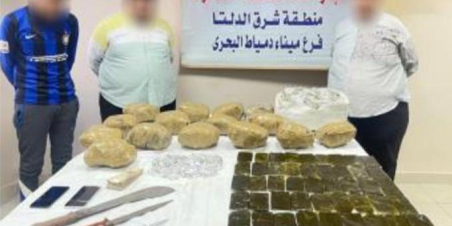 ضبط 80 كيلو حشيش و20 كيلو هيدرو بحوزة 6 عناصر اجراميه بالمحافظات  - عرب فايف