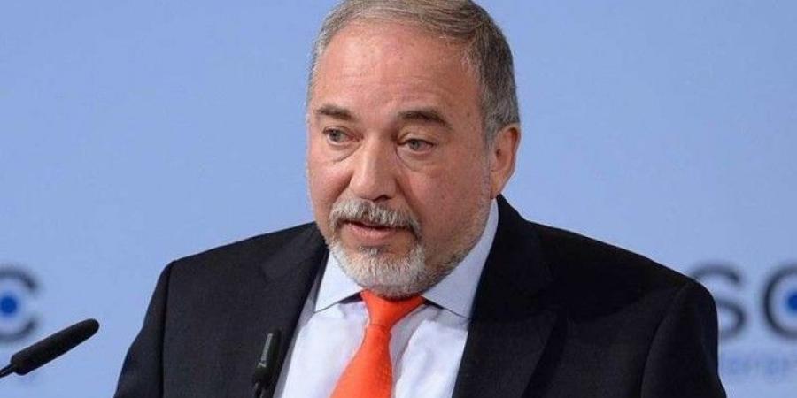 ليبرمان يحرّض على الفلسطينيين: الحرائق قد تكون نتيجة عمل إرهابي ويجب الرد بحزم - عرب فايف
