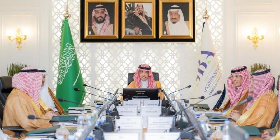 برئاسة وزير الإعلام.. "الإذاعة والتلفزيون" تناقش مستهدفات 2025 - عرب فايف