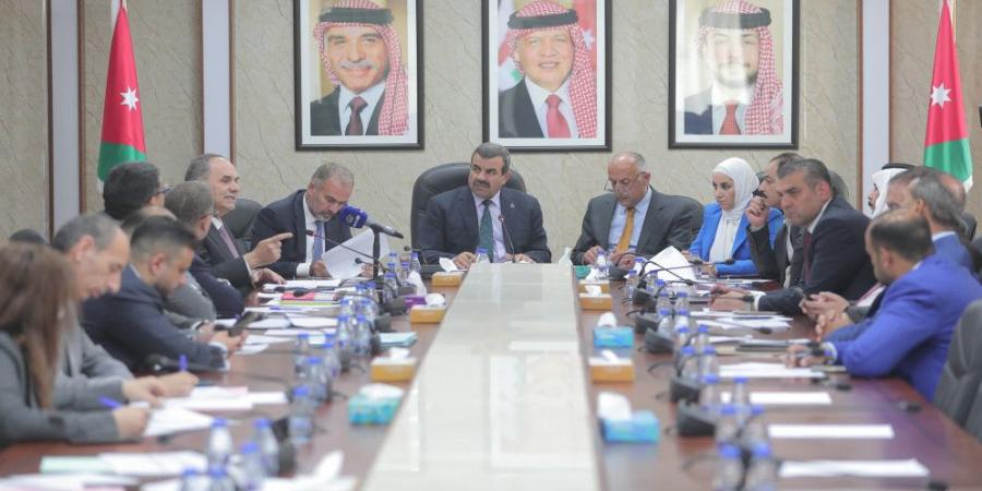 "قانونية النواب" تقرّ "معدل قانون العقوبات" لسنة 2025 - عرب فايف