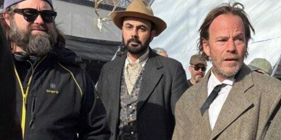 محمد كريم ينتظر طرح فيلمه العالمي «The Gunslingers» - عرب فايف