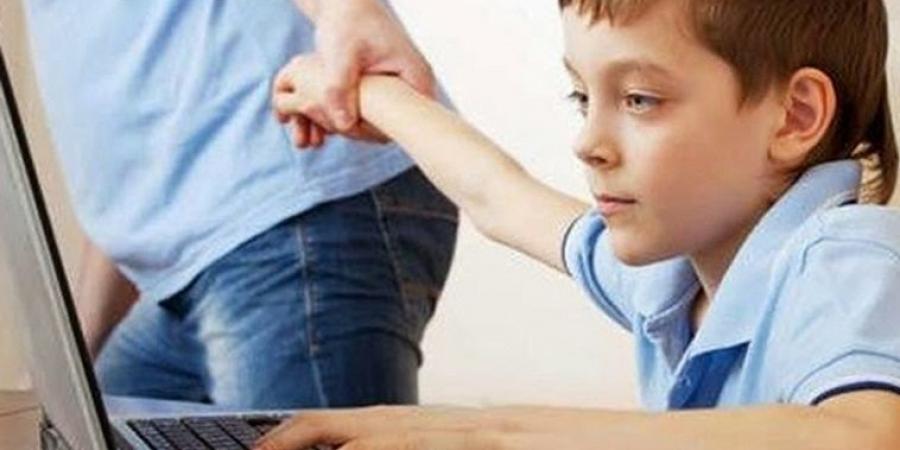 عصر التيك توك .. كيف نربي أبناءنا في زمن المؤثرين؟ - عرب فايف