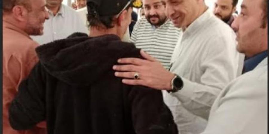 محافظ السويس يتابع تقديم الخدمات الطبية - عرب فايف