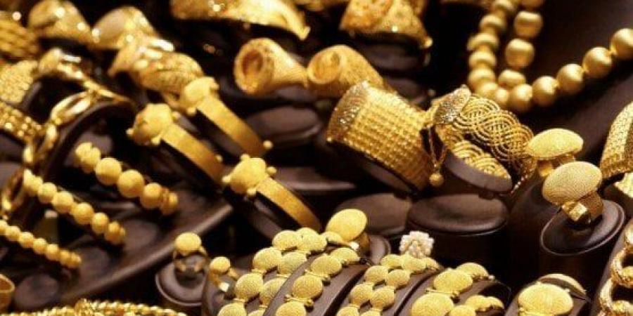 سعر الذهب يواصل هبوطه خلال التعاملات المسائية الخميس 1-5-2025.. الأصفر إلى أين؟ - عرب فايف