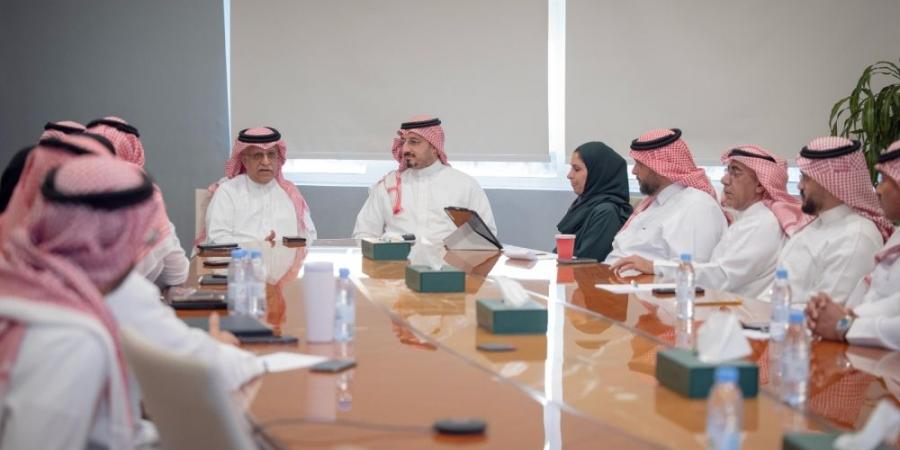 مجلس إدارة اللجنة المحلية المنظمة لكأس آسيا السعودية 2027 يعقد اجتماعه الأول بجدة - عرب فايف