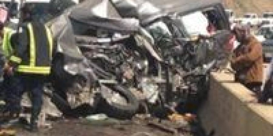 ٢٥ مصاب من بينهم أطفال في حوادث تصادم بالإسماعيلية - عرب فايف