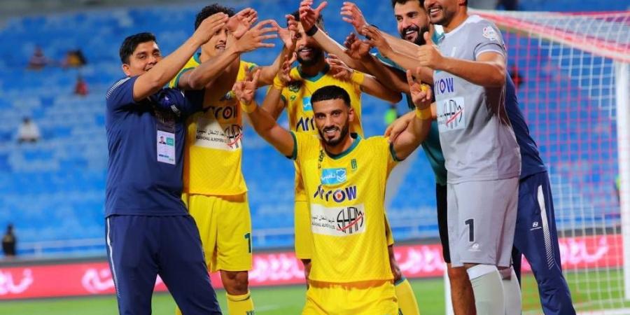 العروبة يعزز آماله بالبقاء بالـ 4 - عرب فايف