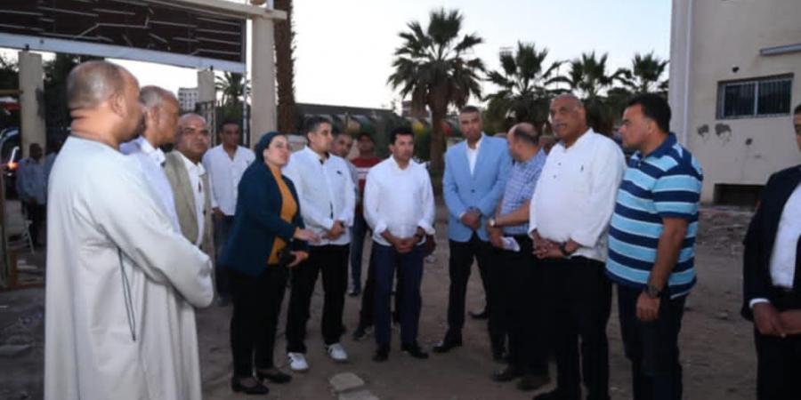وزير الرياضة يوجه الشكر لمحافظ أسوان لإنهاء كافة المعوقات بمعسكر العقاد الشبابى - عرب فايف