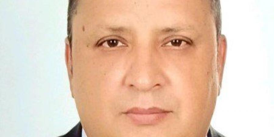 قرار جمهوري بتعيين الدكتور عصام أمين عميدا لكلية الدراسات العليا بجامعة القاهرة - عرب فايف