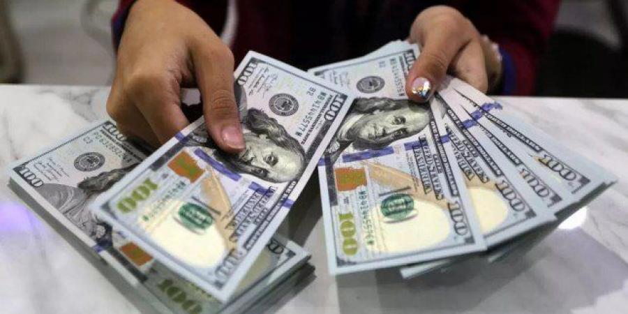 تراجع وهبوط كبير لليرة.. سعر الدولار في سوريا اليوم الأحد 4 مايو 2025 - عرب فايف