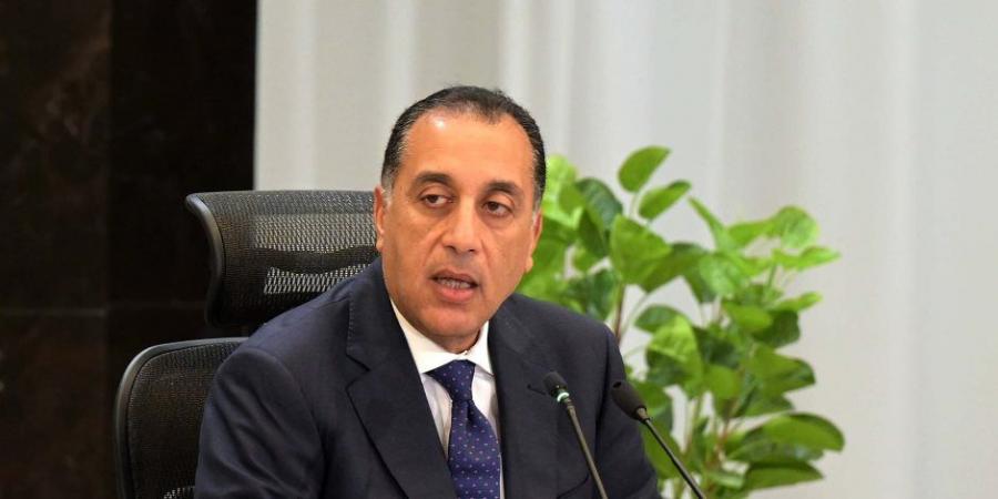 رئيس الوزراء يترأس اجتماع اللجنة الاستشارية للتنمية العمرانية وتصدير العقار - عرب فايف
