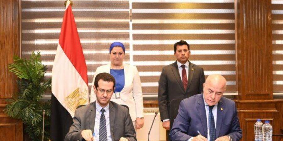 بروتوكول تعاون بين «الشباب والأمومة» لدعم حقوق الأطفال - عرب فايف
