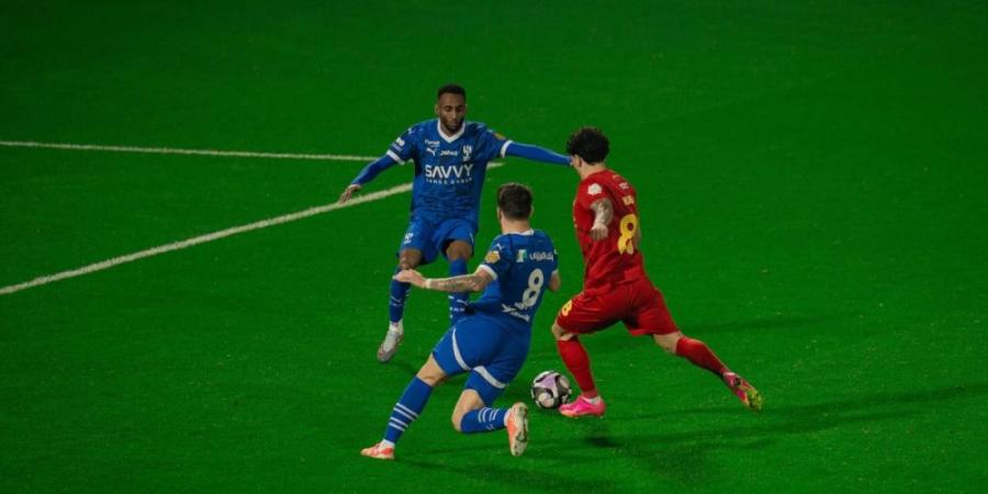 تتويج الأهلي يشعل الصراع بين الهلال والنصر والقادسية على المشاركة الآسيوية  - عرب فايف