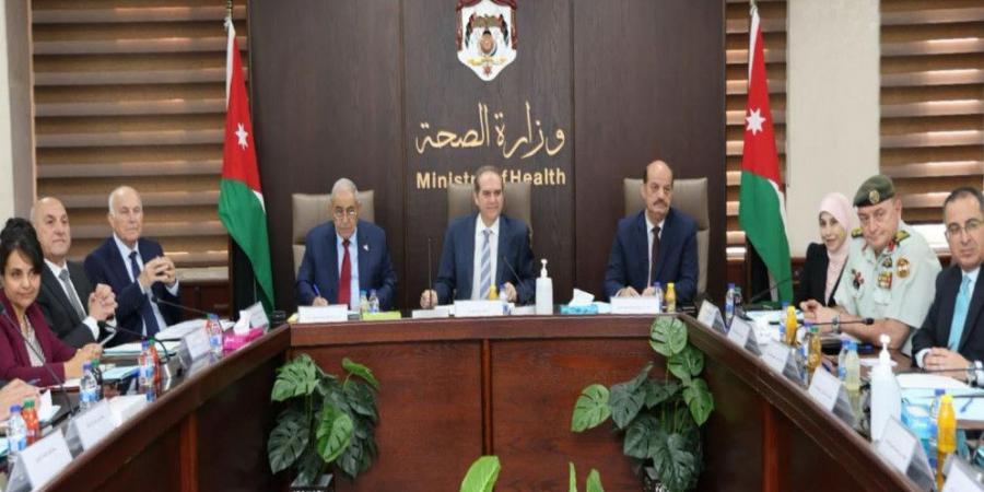 الهواري يترأس اجتماع اللجنة التوجيهية لإعداد استراتيجية القطاع الصحي - عرب فايف