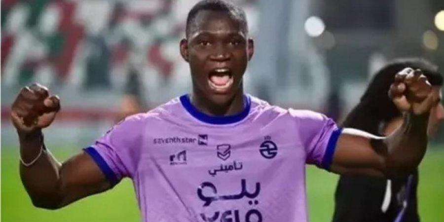 تعليق مفاجئ من رئيس الخلود بشأن عودة ديانج للأهلي - عرب فايف