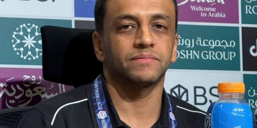 محمد الشلهوب يعلق على انتصار الهلال أمام الرائد.. ماذا قال؟ - عرب فايف