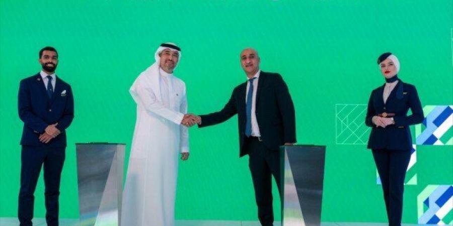 مصرف أبوظبي الإسلامي مصر يستعد لإطلاق أول بطاقة ائتمان دولية لبرنامج «الفرسان» - عرب فايف