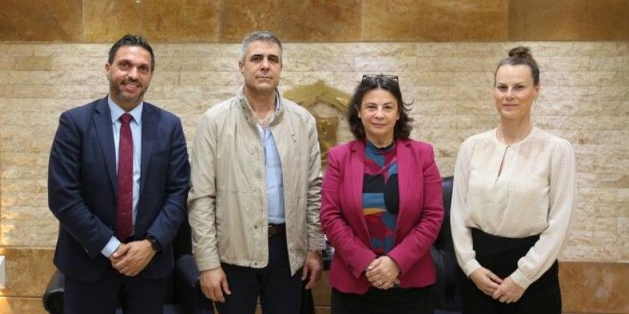 فرح بحث مع أليكو بسبل تعزيز التعاون بين الدفاع المدني وبرنامج الأمم المتحدة الإنمائي - عرب فايف