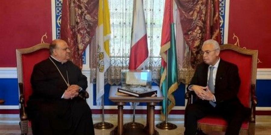 سكاف زار المطران ابراهيم: المرحلة تتطلب تضافر جهود كل المخلصين من أجل حماية السلم الأهلي - عرب فايف