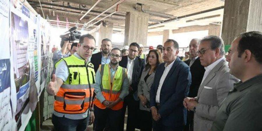 مدبولي خلال تفقده مستشفى أورام طنطا الجديد: التشخيص المبكر ركيزة أساسية لتحسين نسب الشفاء - عرب فايف