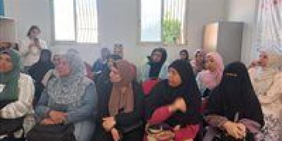 المجلس القومي للمرأة بالإسماعيلية ينظم ورشة عمل للمقبلين على الزواج - عرب فايف