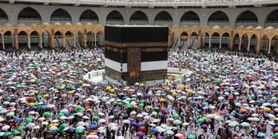 السعودية.. القبض على وافد ينقل 3 مخالفين إلى مكة - عرب فايف