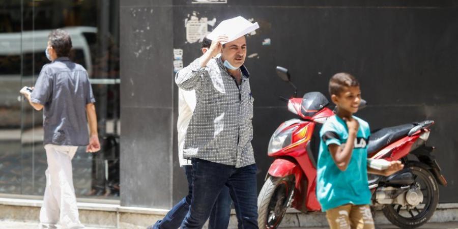 نصائح للوقاية.. كيف تؤثر موجة الحر على صحة العين؟ - عرب فايف