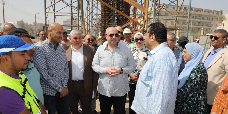 محافظ بني سويف سرعة الانتهاء من نقل خط الغاز بمشروع كوبري الشاملة - عرب فايف