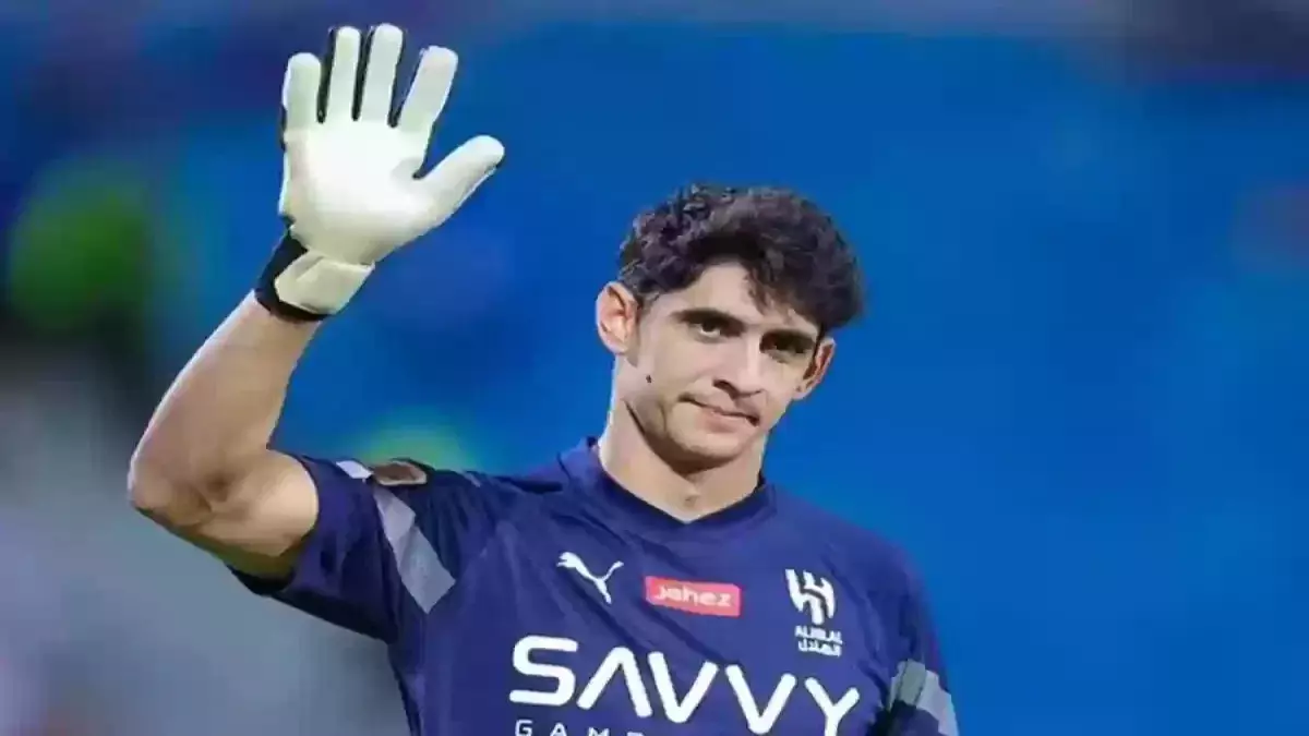 الهلال يودع نجمه ياسين بونو رسميًا وإنزاغي يكشف عن البديل المفاجئ (صورة)