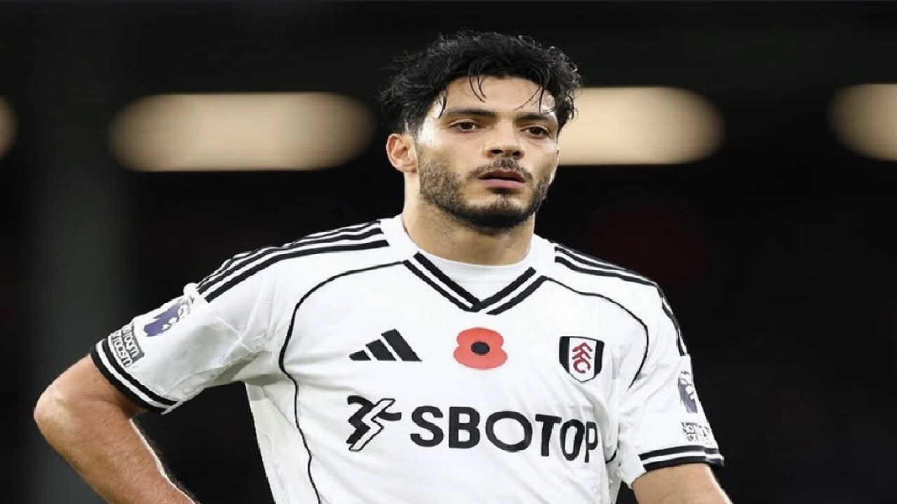 4 أندية سعودية تتنافس بقوة لضم راؤول خيمينيز في انتقالات الموسم