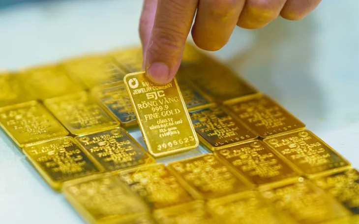 أسعار سبائك الذهب ترتفع إلى أكثر من 187 مليون دونغ فيتنامي للأونصة