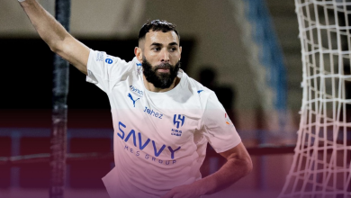 إصابة بنزيما تحرم الهلال من تدريبات الفريق قبل مواجهة الفتح بالدوري السعودي