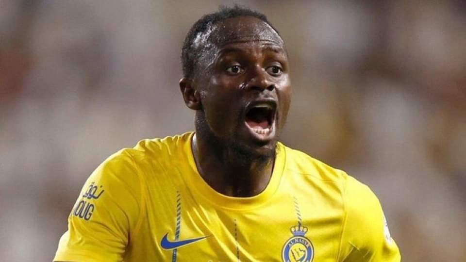 إصابة ساديو ماني تؤثر على خطط النصر قبل مواجهة الخليج في الدوري السعودي