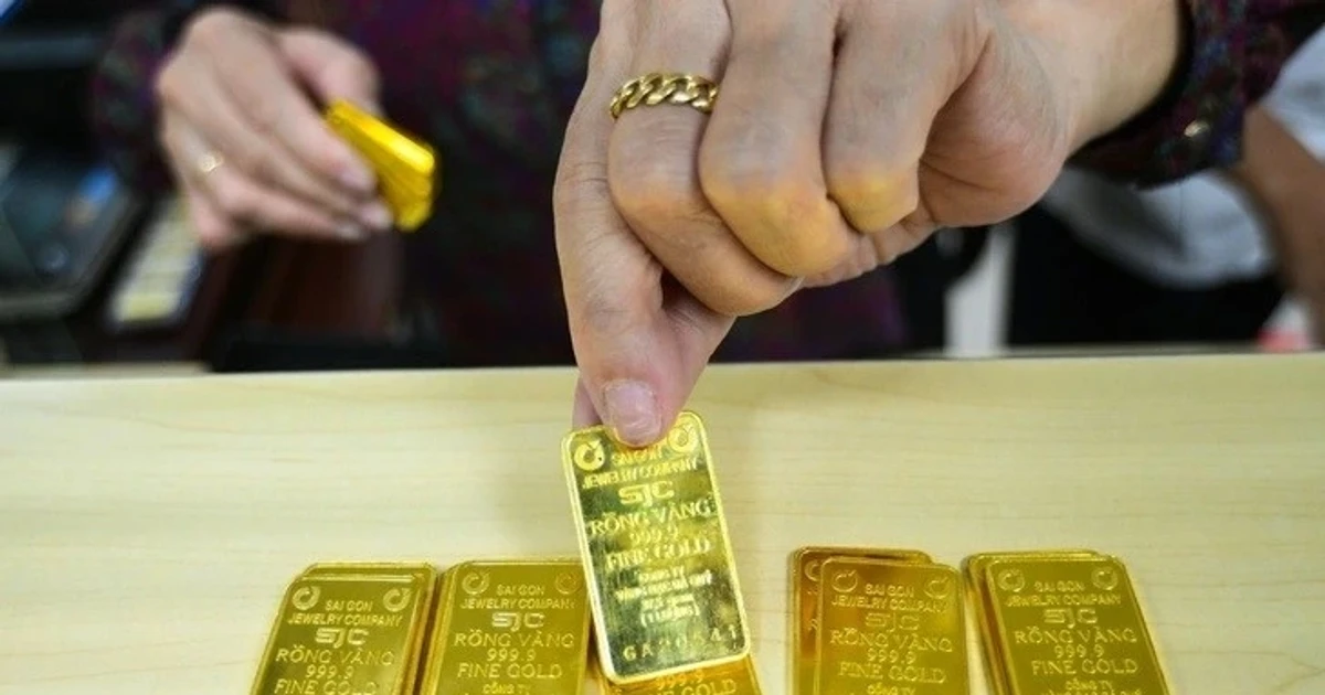 ارتفاع أسعار سبائك وخواتم الذهب بمقدار 1.2 مليون دونغ فيتنامي للأونصة