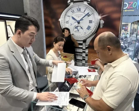 ارتفاع سعر الذهب بمقدار 1.2 مليون دونغ فيتنامي لكل تايل خلال صباح 7 مارس