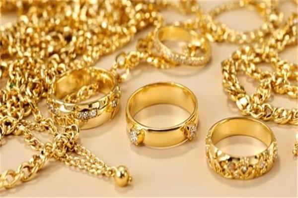 ارتفاع سعر الذهب مع مكاسب الأوقية 27 دولارًا في افتتاح تداولات اليوم الجمعة