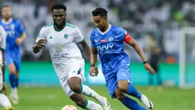 الأهلي يتخذ قراراً حاسماً استعداداً لمواجهة الهلال في كلاسيكو الدوري السعودي