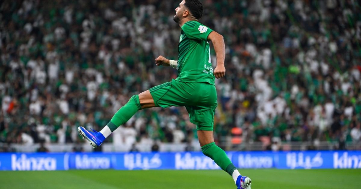 الأهلي يتخطى الاتحاد في ديربي جدة ويصعد لصدارة الدوري السعودي مؤقتًا